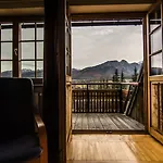 Leluja Apartment *