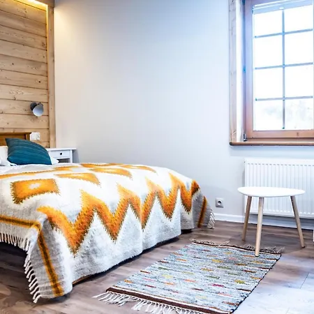 Leluja Apartment *